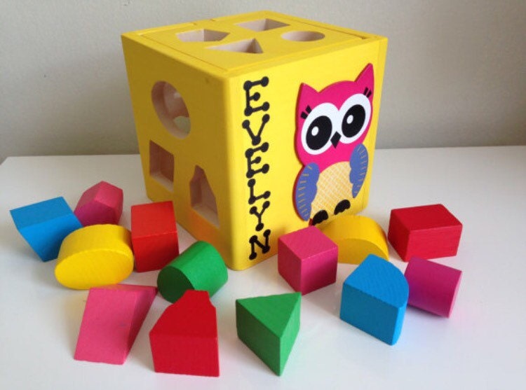 Baby toys / wooden baby toys / customized shape sorting box