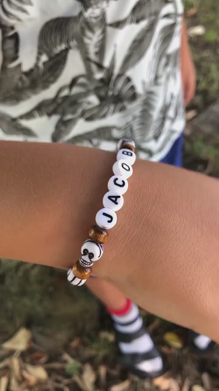 Personalized Skull Bracelet for Boys | Custom Name Halloween Bracelet | Gothic Toddler Bracelet | Spooky Party Favor | Skull Bead Jewelry