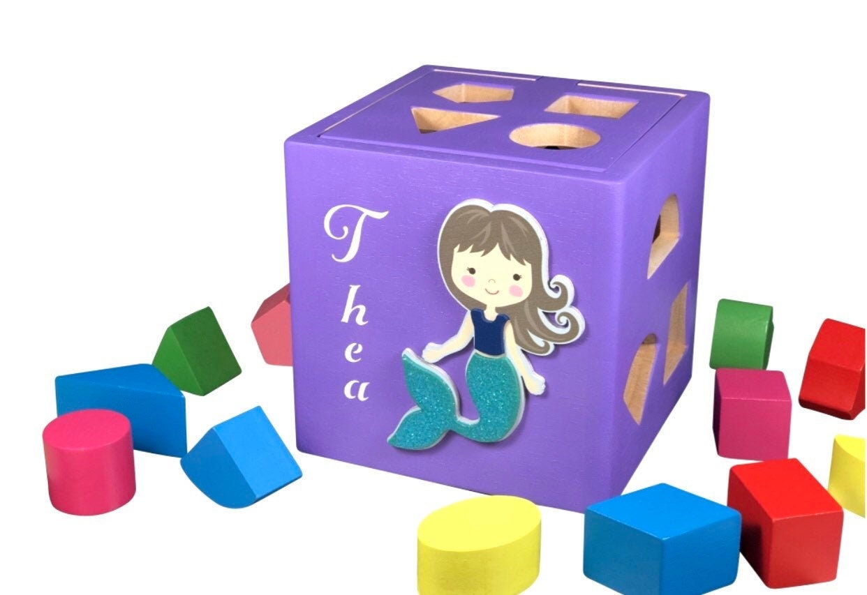 Montessori educational toys / mermaid shape sorting toy